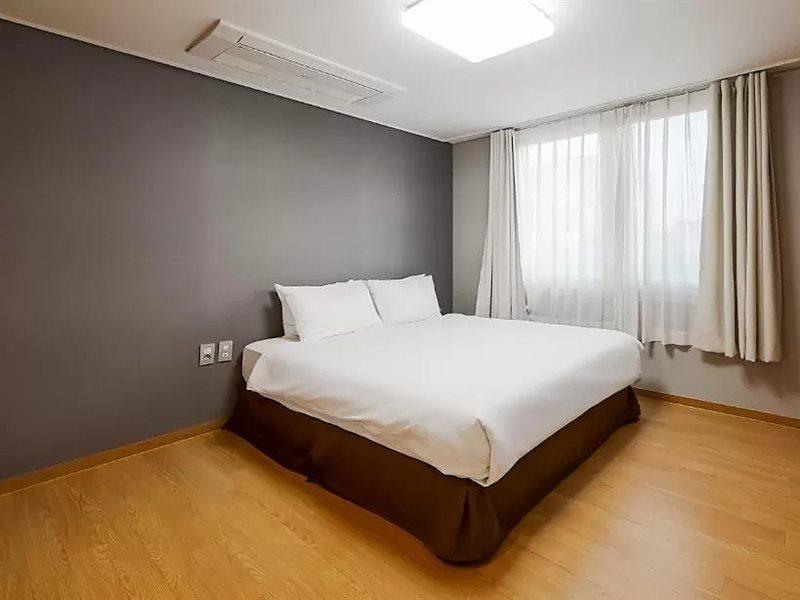 Pampas Hotel Jeju Extérieur photo