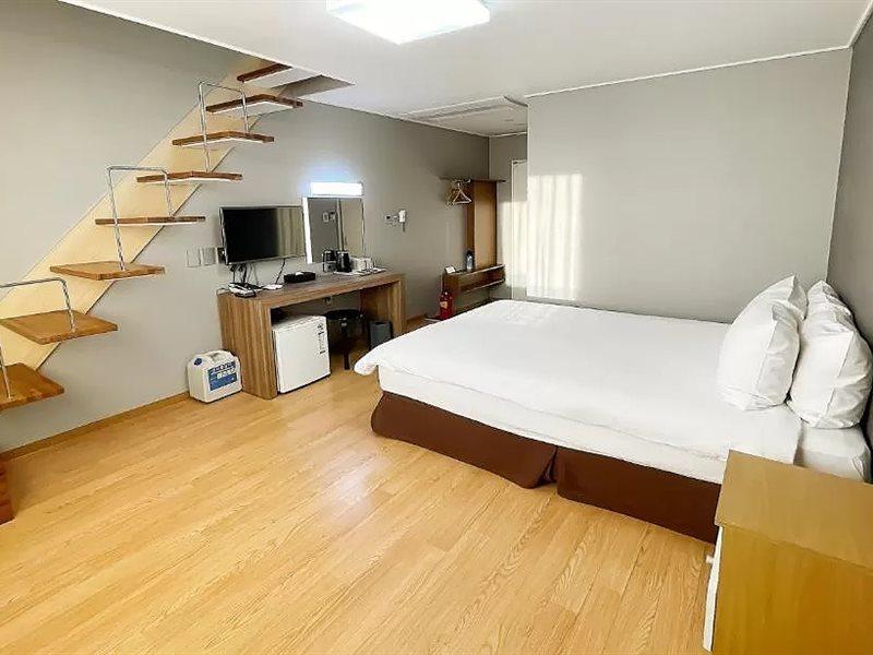 Pampas Hotel Jeju Extérieur photo