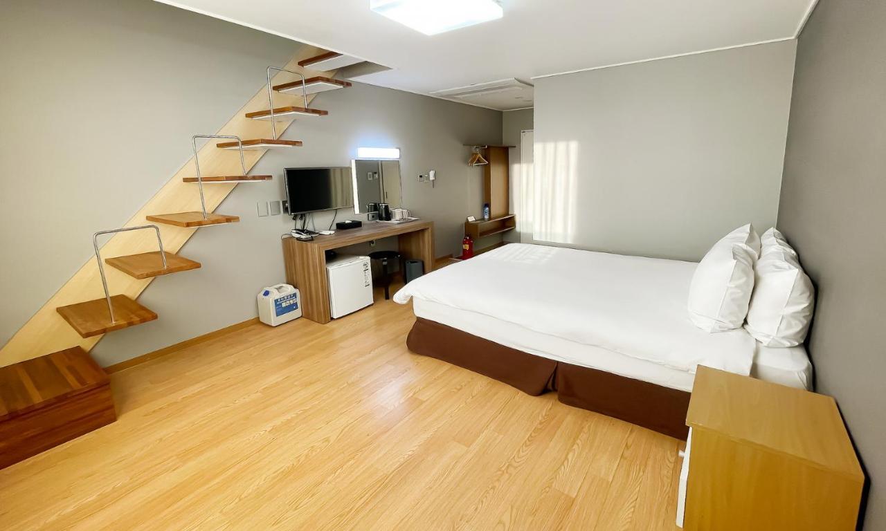 Pampas Hotel Jeju Extérieur photo