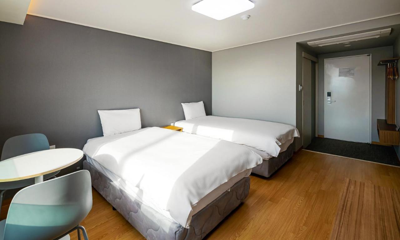 Pampas Hotel Jeju Extérieur photo